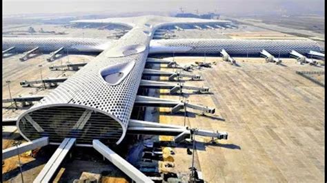 اكبر مطار في العالم